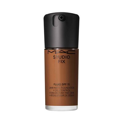 STUDIO FIX FLUID FPS 15 24HR MATTE FOUNDATION + OIL CONTROL (BASE DE MAQUILLAJE)